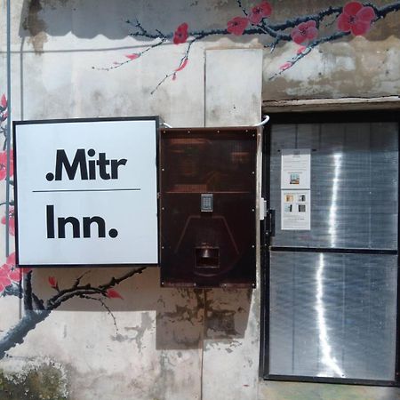 Mitr Inn Yaowarat Banguecoque Exterior foto